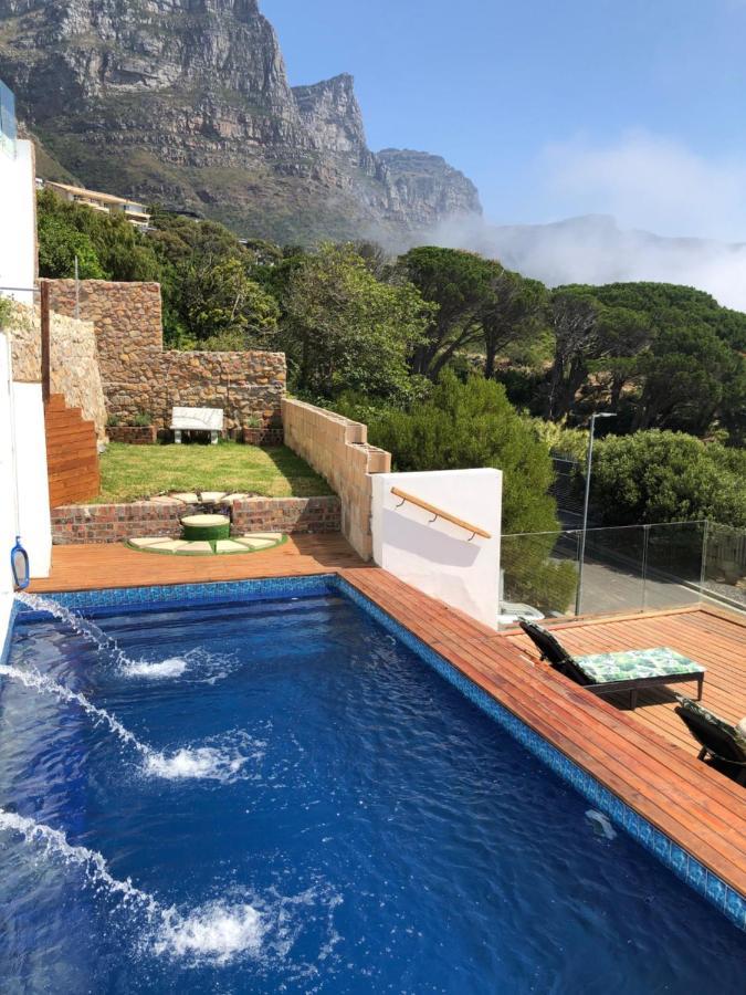 Camps Bay Blue Self-Catering Studios ケープタウン エクステリア 写真