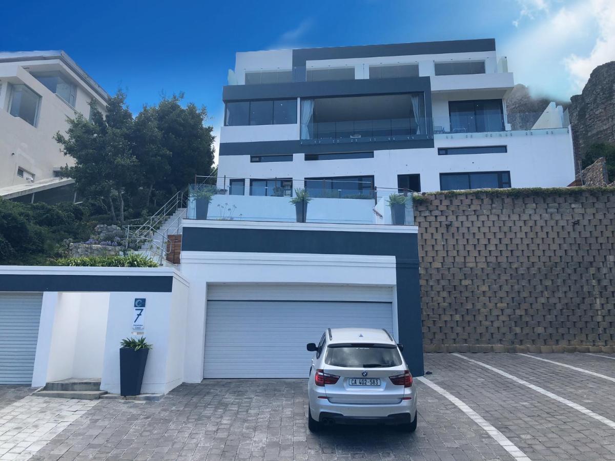 Camps Bay Blue Self-Catering Studios ケープタウン エクステリア 写真