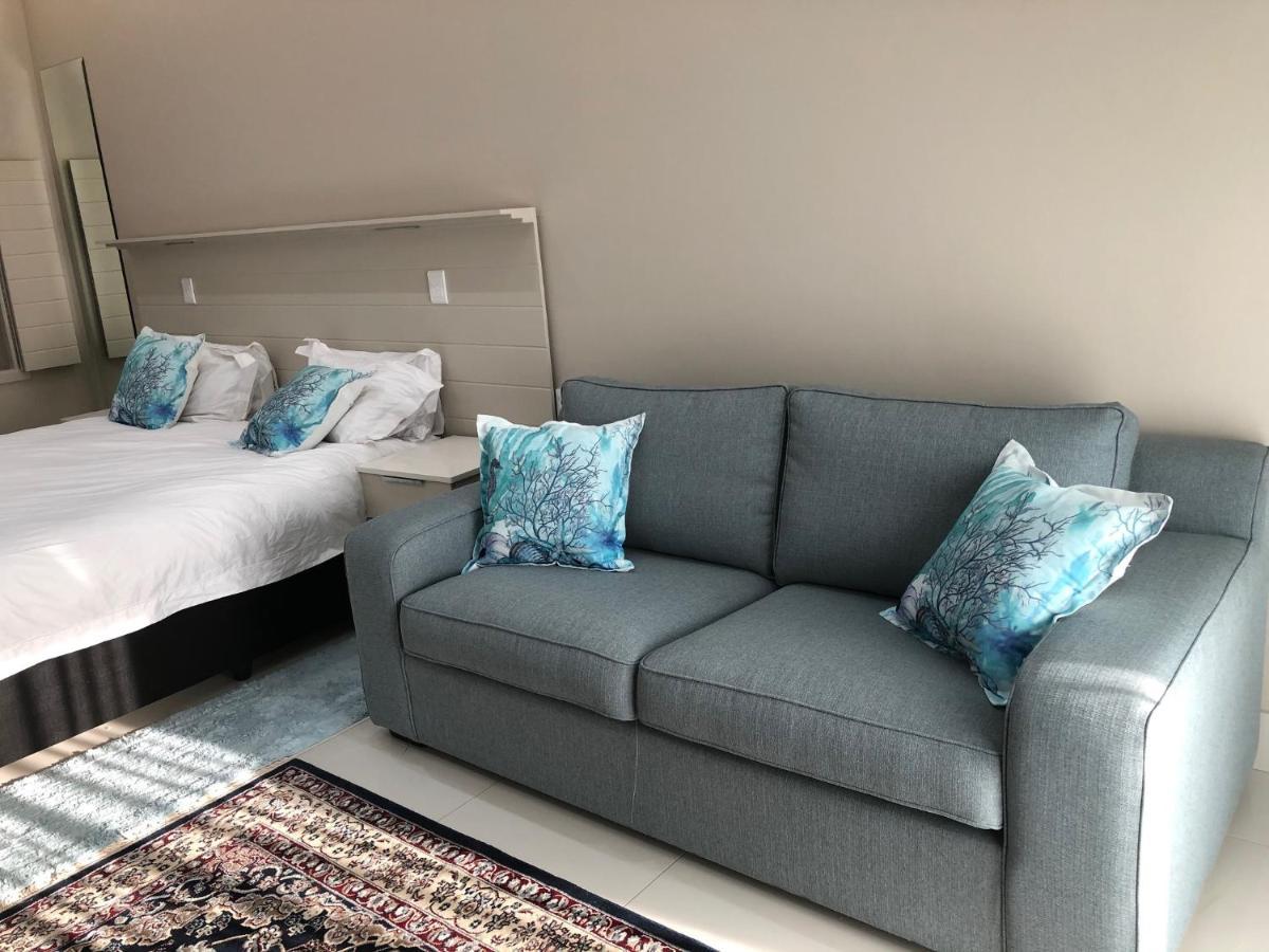 Camps Bay Blue Self-Catering Studios ケープタウン エクステリア 写真